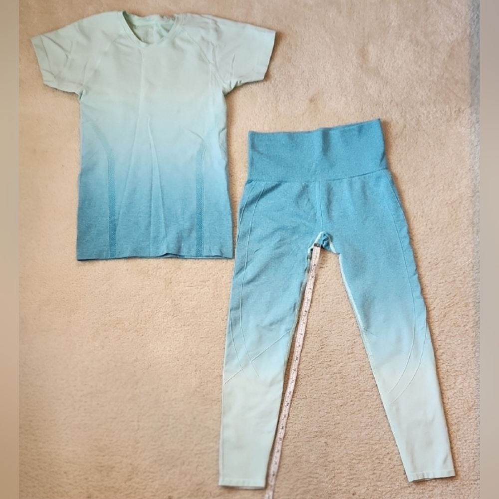 Tek Gear Aqua Gradient Leggings and Tee Set